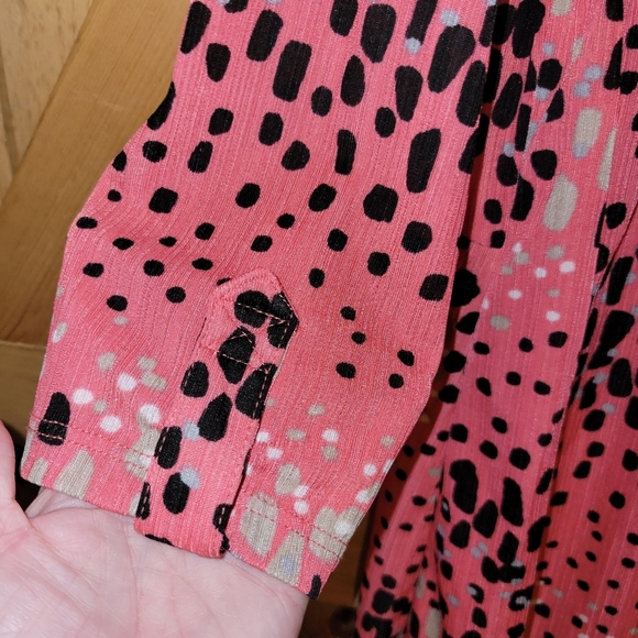 Dana Buchanan pink & black top Sz M - Picture 2 of 5